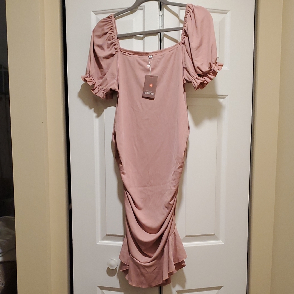 BeautyNee | Puff Sleeve Maternity Bodycon Midi Dress NWT
